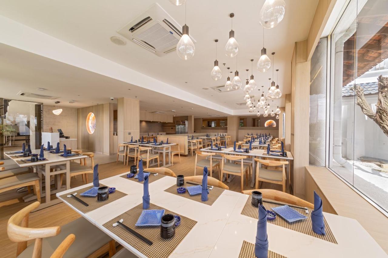 Glenmarie Hotel And Golf Resort Shah Alam Exterior photo The restaurant