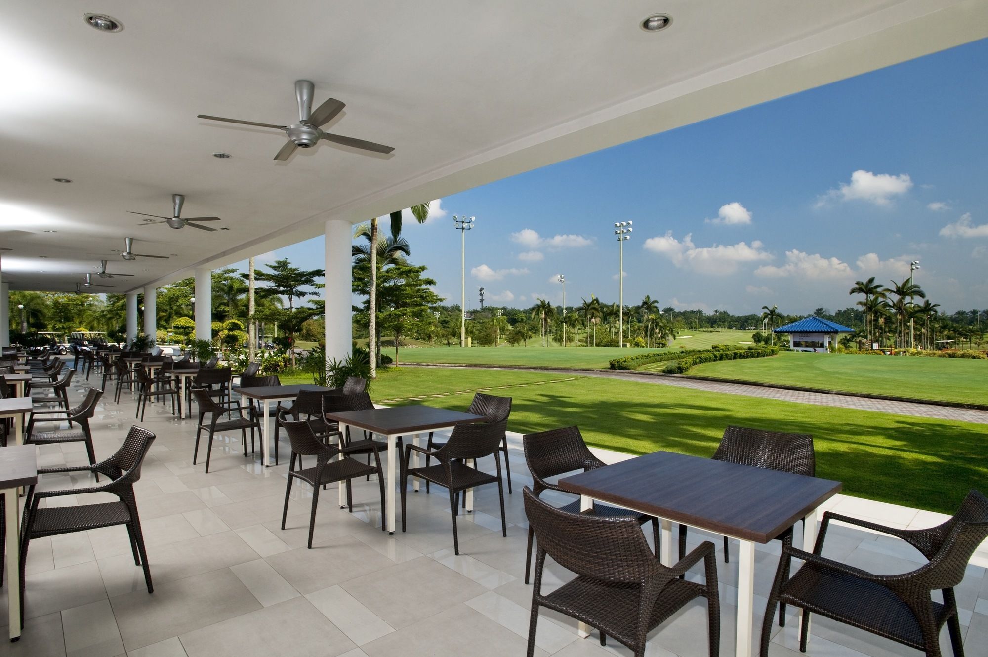 Glenmarie Hotel And Golf Resort Shah Alam Exterior photo Clubhouse