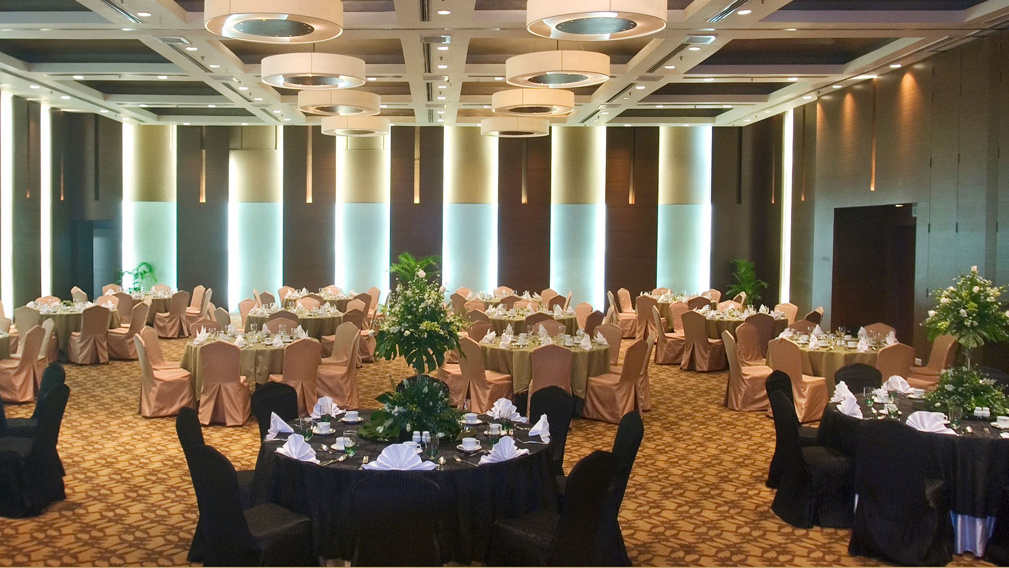 Glenmarie Hotel And Golf Resort Shah Alam Exterior photo The ballroom of the hotel